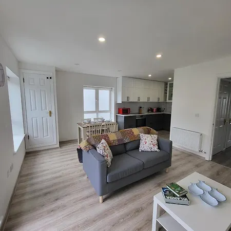The Happy Thoughts Place Apartment *